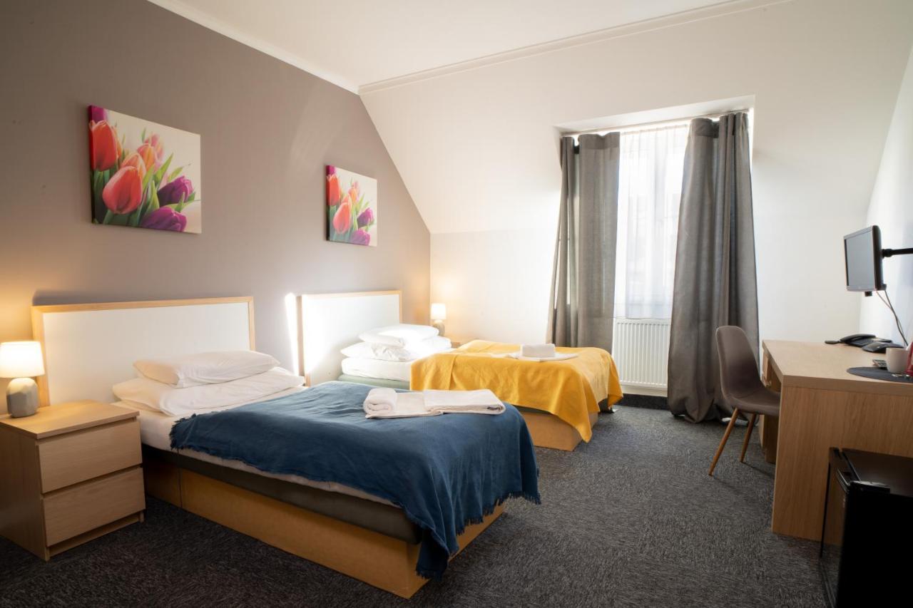 Teledom Hotel Kosice Exterior photo